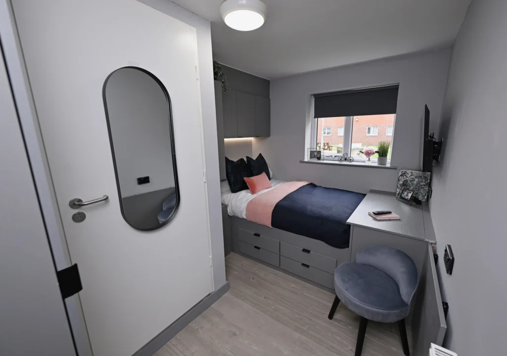 Orlando Village Gold Student Room