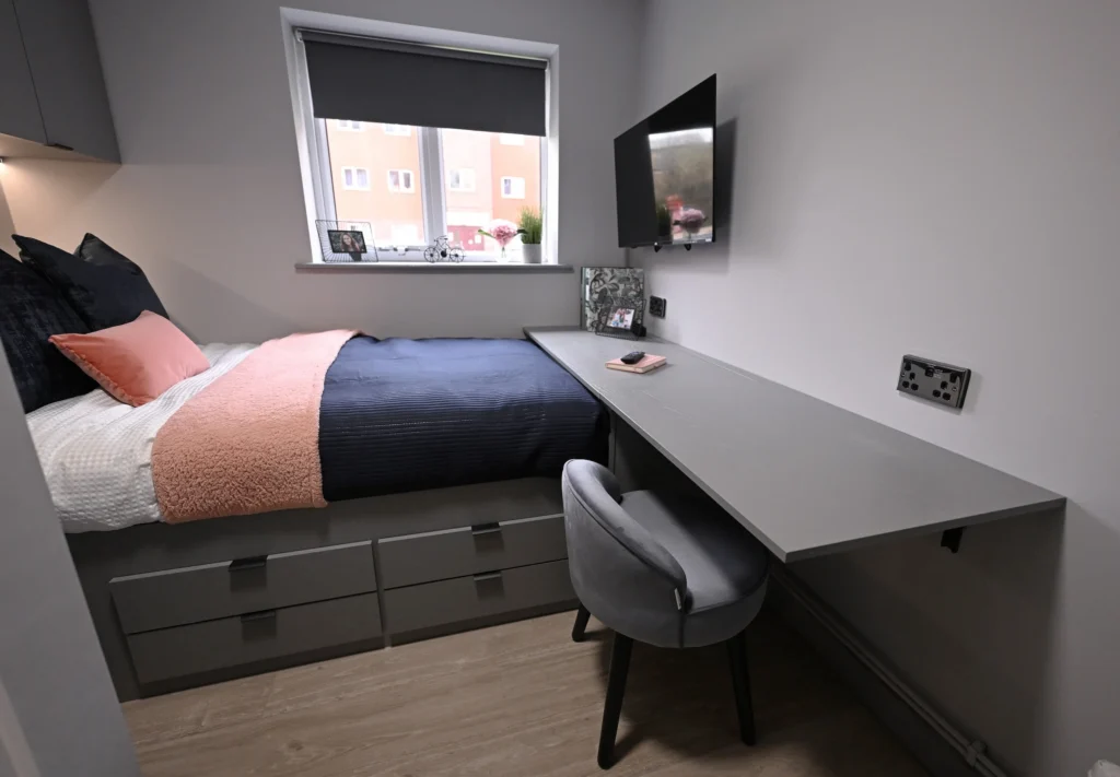 Orlando Village Gold Student Room