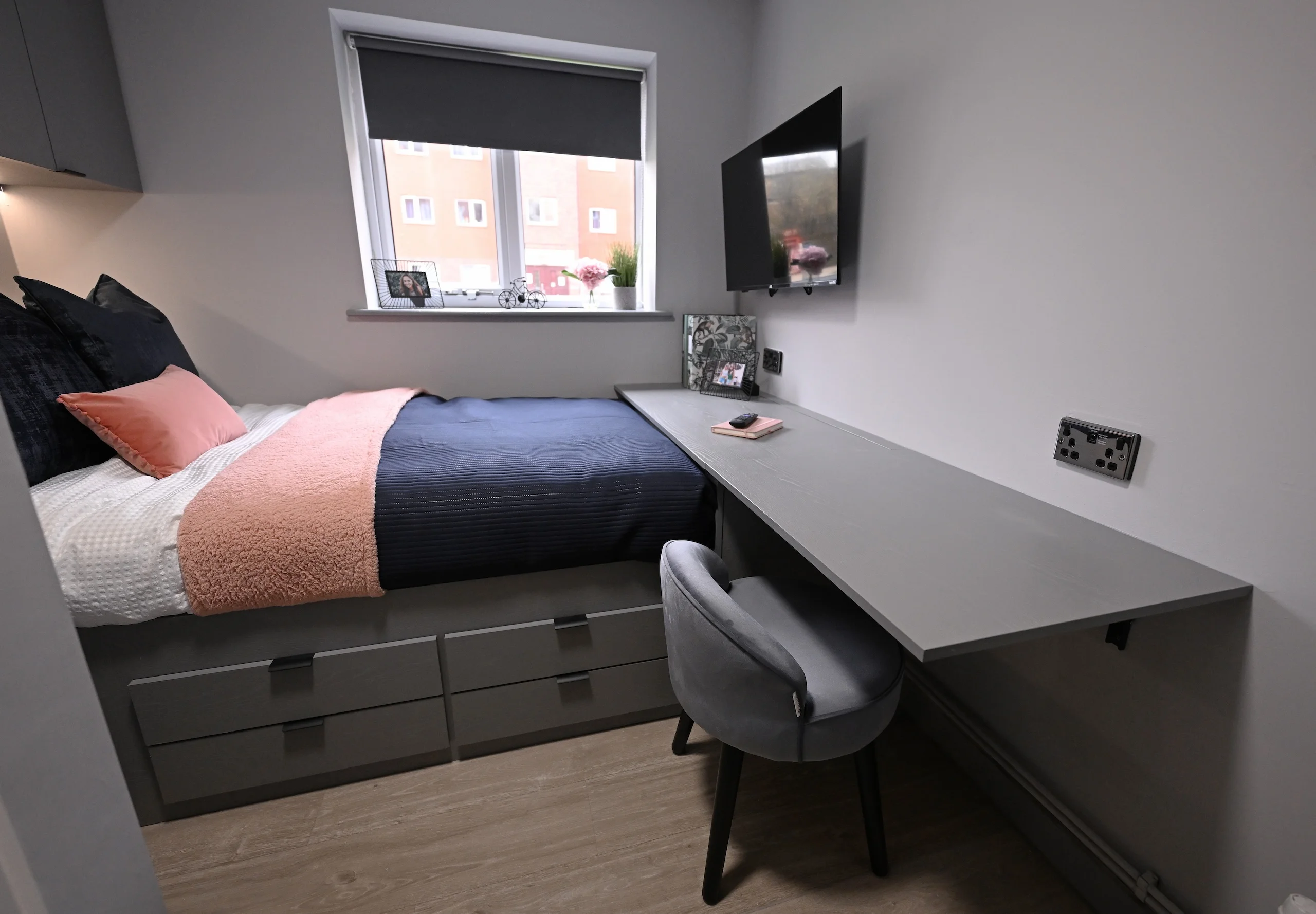 Orlando Village Gold Student Room