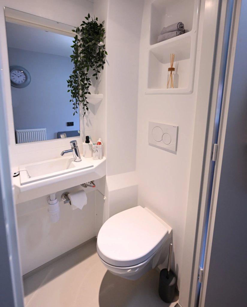 Orlando Village Gold Student Room