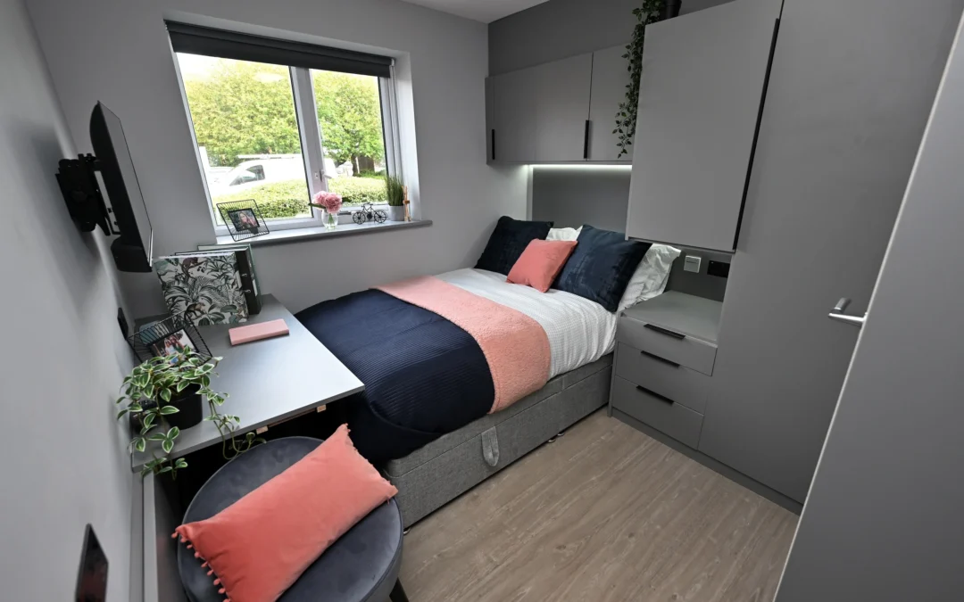 Private Student Accommodation vs Housing: What’s Right for You?