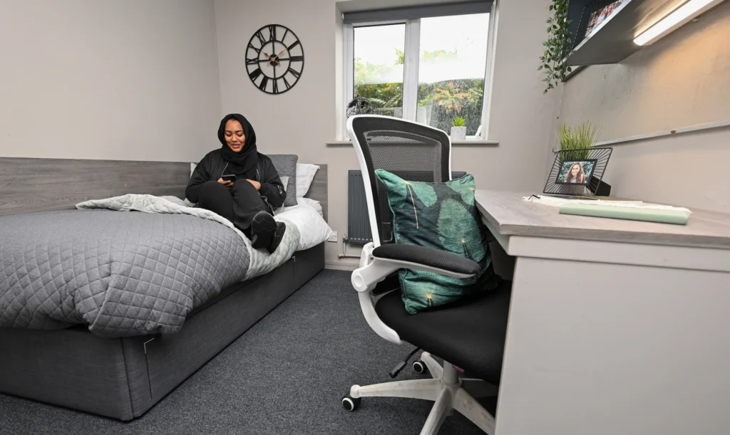 Orlando Village BronzePlus 12