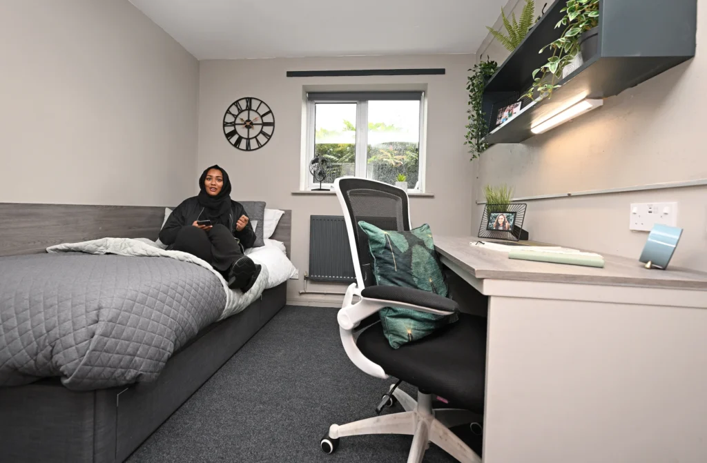 Orlando Village BronzePlus 13