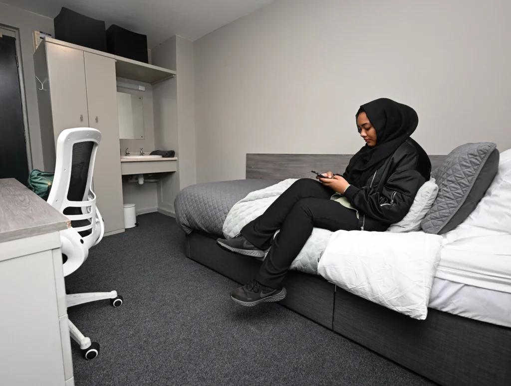 Orlando Village BronzePlus 15